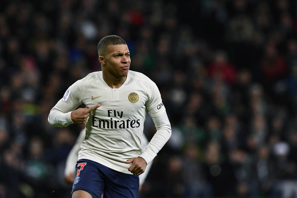 35岁马龙生日当天泡在训练馆：他的人气为何能惊动人民日报和央视？